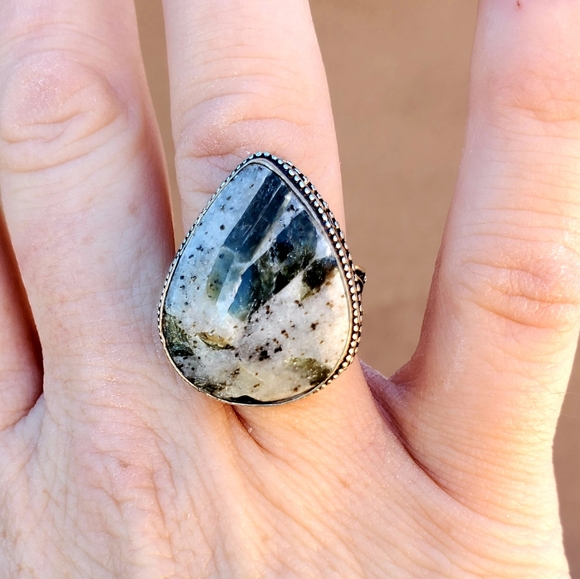 New Green Tourmaline In Quartz 925 Silver Ring. - Picture 6 of 16